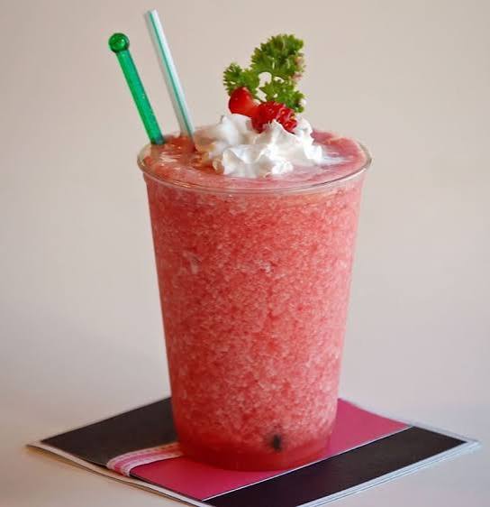 Refreshing Iced Karkadeh & Tamr Hindi